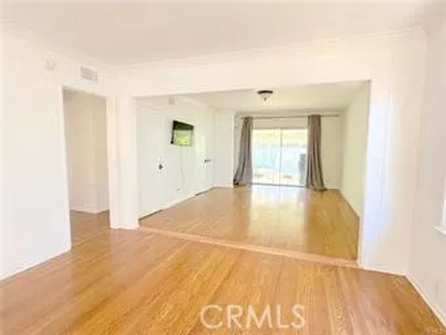 14722 Addison, Sherman Oaks, CA 91403