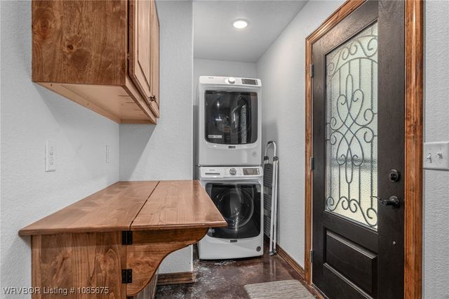 45594 US Highway 271, Wister, OK 74966