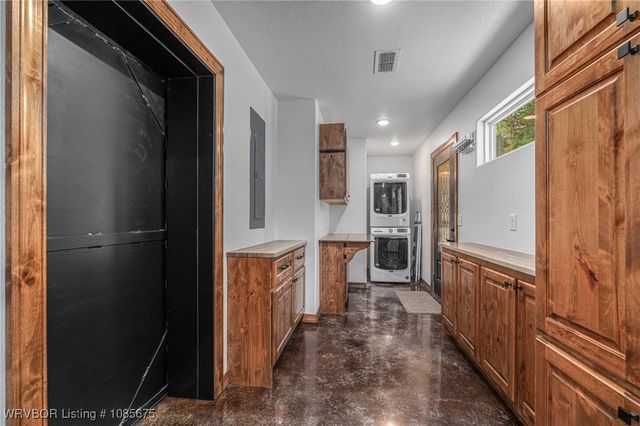 45594 US Highway 271, Wister, OK 74966