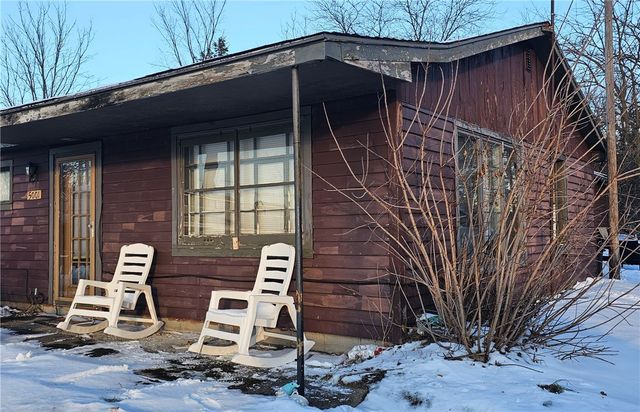 5001 Salt Works Road, Shelby, NY 14103