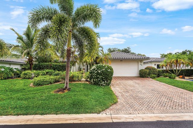 46 Woods Lane, Boynton Beach, FL 33436