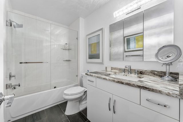 46 Woods Lane, Boynton Beach, FL 33436