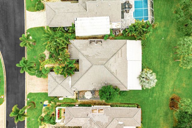 46 Woods Lane, Boynton Beach, FL 33436