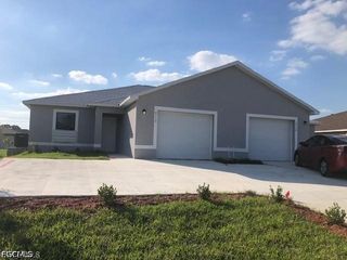 507 SE 5th ST, Cape Coral, FL 33990