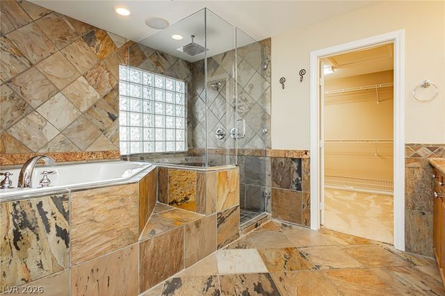 7427 Tomahawk Bend Avenue, Las Vegas, NV 89113