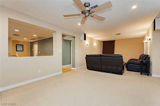 7427 Tomahawk Bend Avenue, Las Vegas, NV 89113