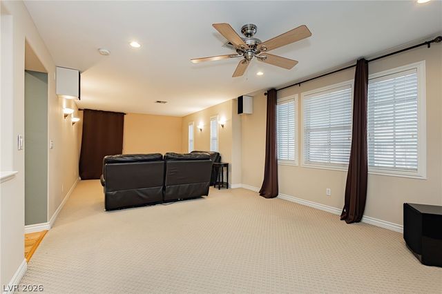 7427 Tomahawk Bend Avenue, Las Vegas, NV 89113