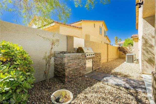 7427 Tomahawk Bend Avenue, Las Vegas, NV 89113