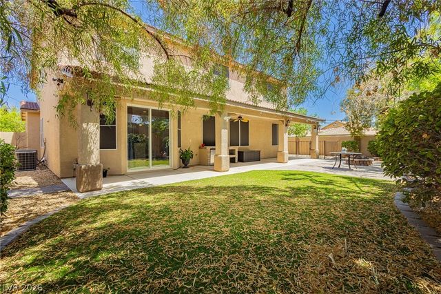 7427 Tomahawk Bend Avenue, Las Vegas, NV 89113