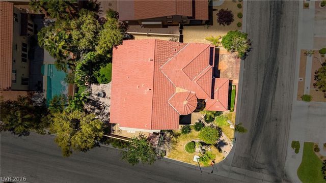 7427 Tomahawk Bend Avenue, Las Vegas, NV 89113