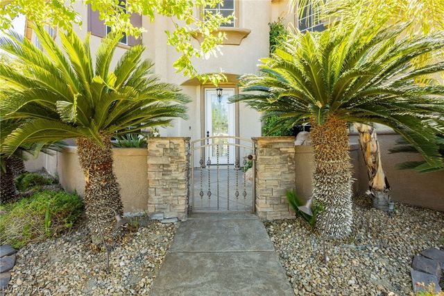 7427 Tomahawk Bend Avenue, Las Vegas, NV 89113