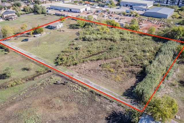 4028 Keller Hicks Road, Fort Worth, TX 76244