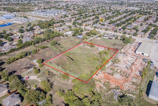4028 Keller Hicks Road, Fort Worth, TX 76244