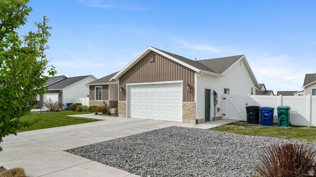 1269 E 500 S, Hyrum, UT 84319