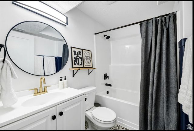 1269 E 500 S, Hyrum, UT 84319