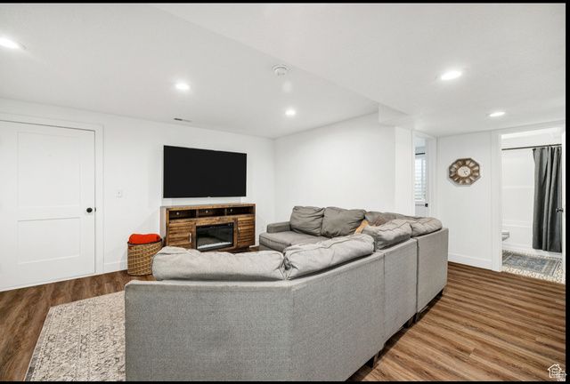 1269 E 500 S, Hyrum, UT 84319