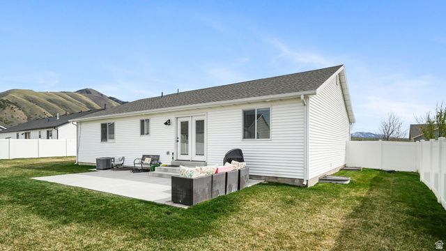 1269 E 500 S, Hyrum, UT 84319