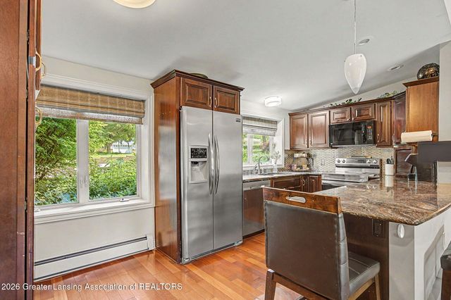 6187 Willow Highway, Grand Ledge, MI 48837