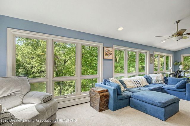 6187 Willow Highway, Grand Ledge, MI 48837