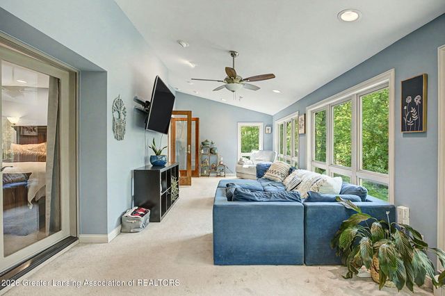 6187 Willow Highway, Grand Ledge, MI 48837