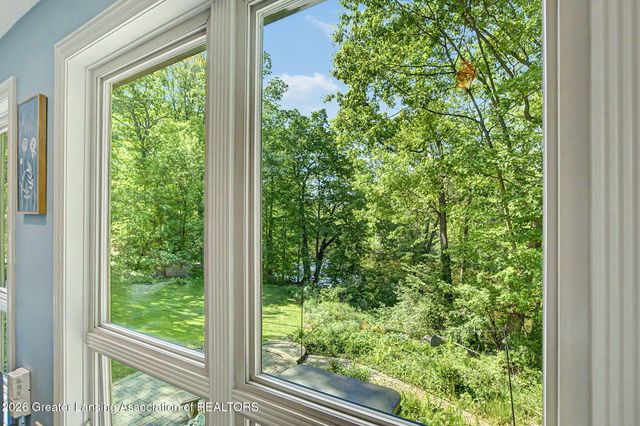 6187 Willow Highway, Grand Ledge, MI 48837