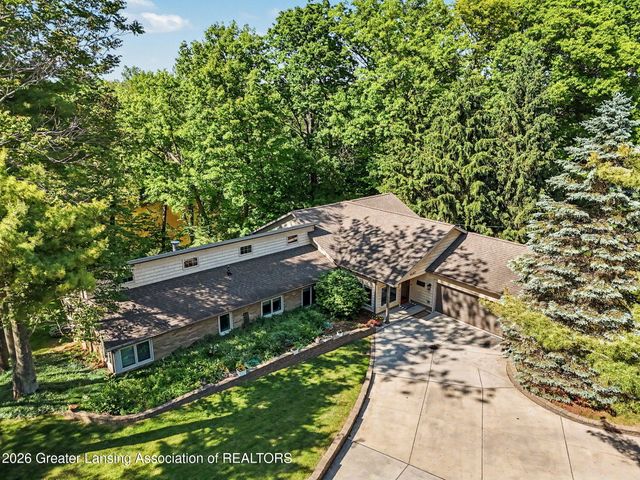 6187 Willow Highway, Grand Ledge, MI 48837