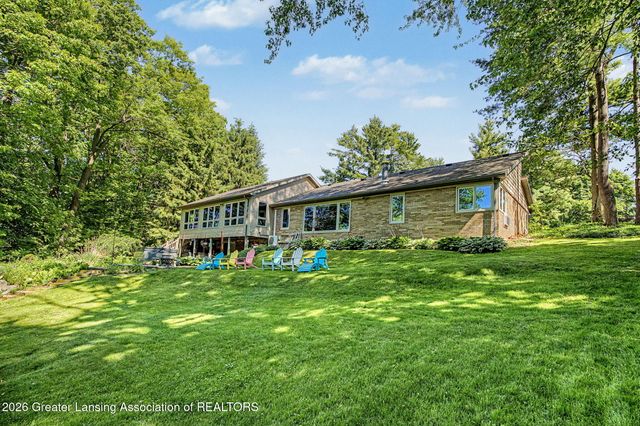 6187 Willow Highway, Grand Ledge, MI 48837