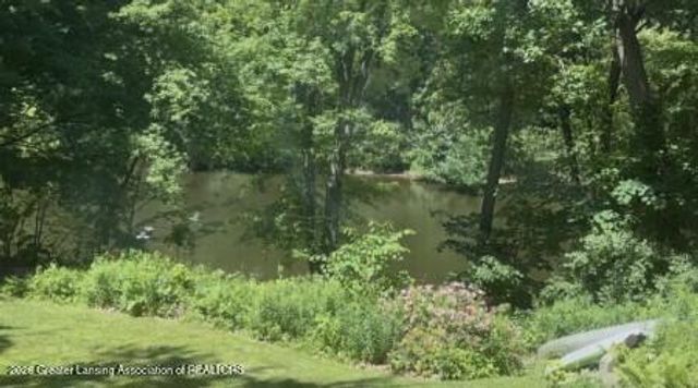 6187 Willow Highway, Grand Ledge, MI 48837