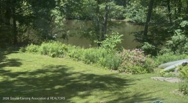 6187 Willow Highway, Grand Ledge, MI 48837