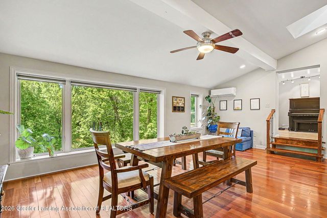 6187 Willow Highway, Grand Ledge, MI 48837