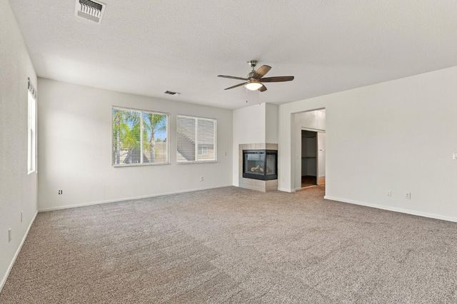 1943 Basil Dr, Manteca, CA 95336