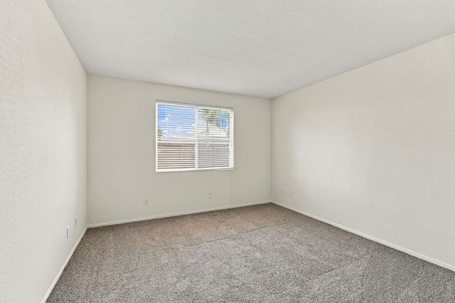 1943 Basil Dr, Manteca, CA 95336