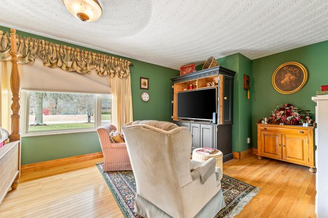 559 Hidden Valley Road, Kenova, WV 25530