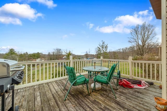 559 Hidden Valley Road, Kenova, WV 25530