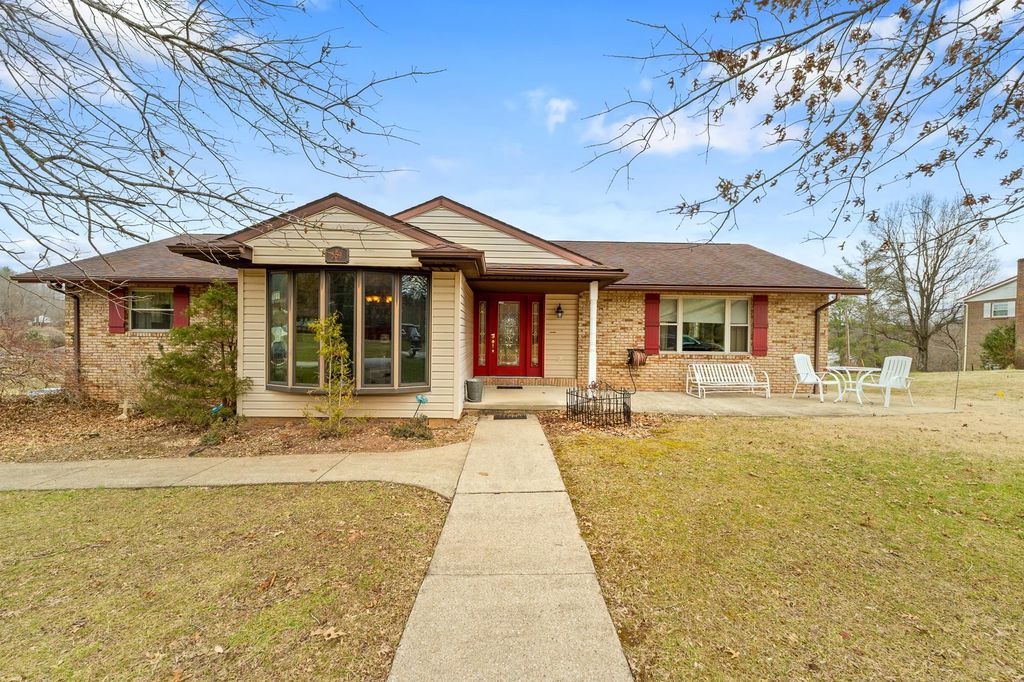 559 Hidden Valley Road, Kenova, WV 25530