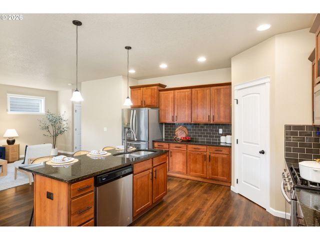33924 Ne KALE St, Scappoose, OR 97056