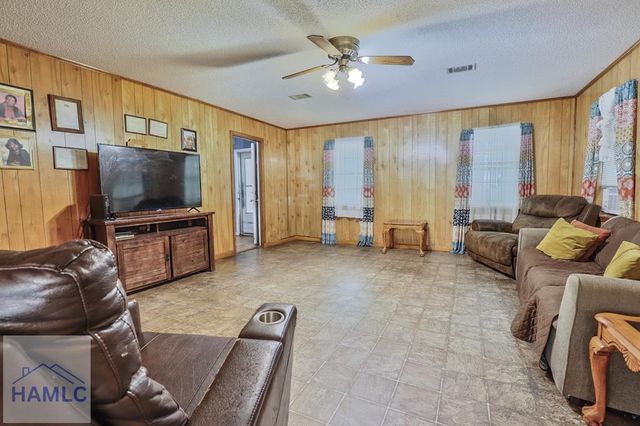 455 N Mahogany Street, Jesup, GA 31546