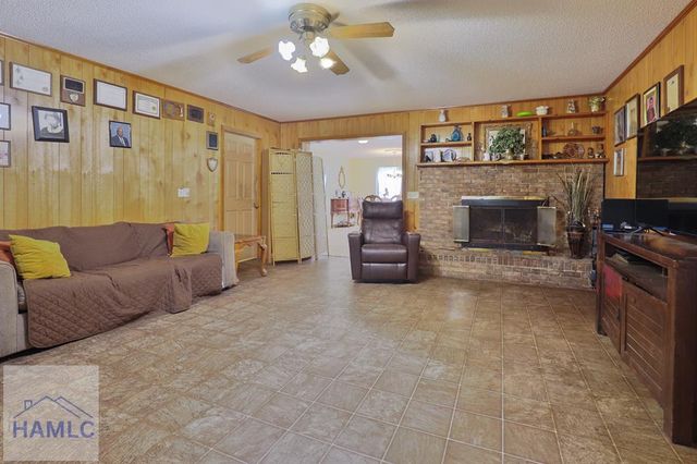 455 N Mahogany Street, Jesup, GA 31546