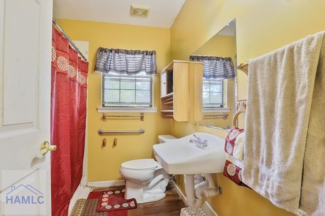 455 N Mahogany Street, Jesup, GA 31546