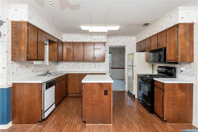 1216 Edinburgh Court, Mobile, AL 36609