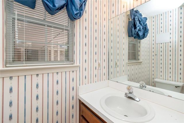 1216 Edinburgh Court, Mobile, AL 36609