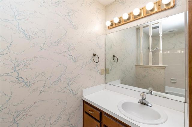 1216 Edinburgh Court, Mobile, AL 36609