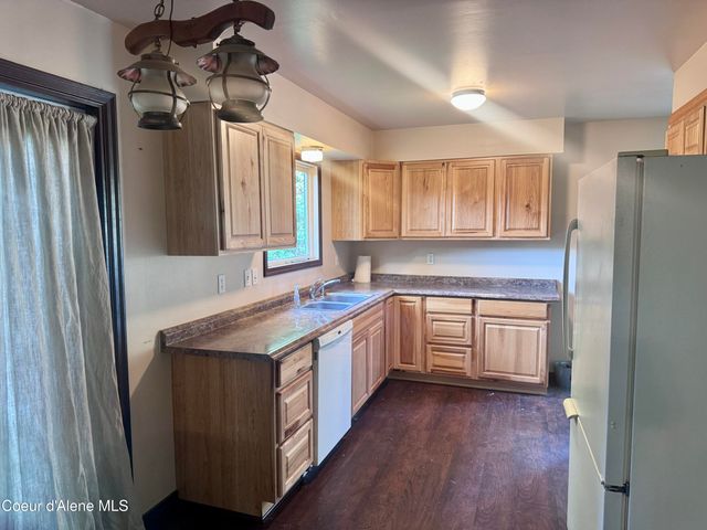 4610 Kelso Lake RD, Athol, ID 83801