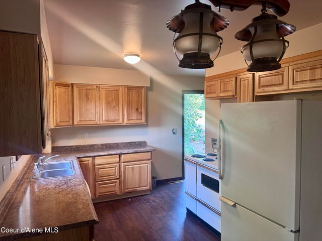 4610 Kelso Lake RD, Athol, ID 83801