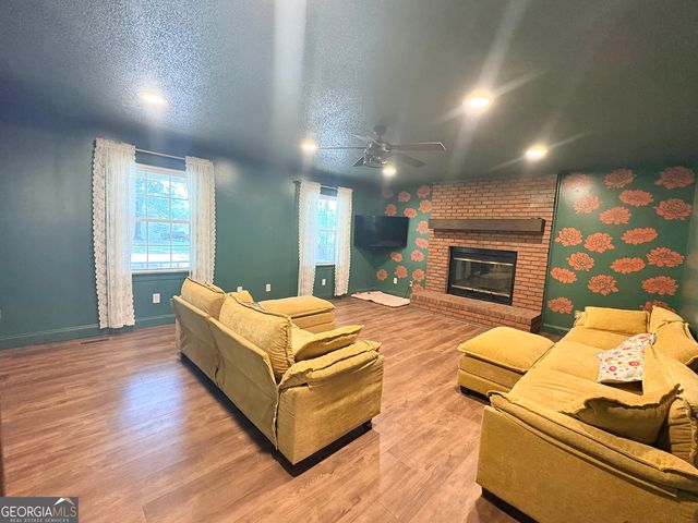 102 Alpine Court, Warner Robins, GA 31088