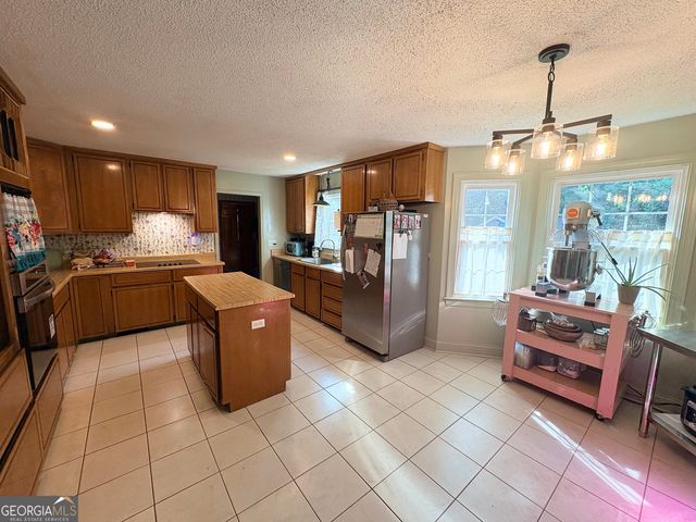 102 Alpine Court, Warner Robins, GA 31088