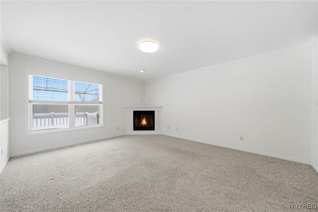 74 Moon Walk, Tonawanda, NY 14150