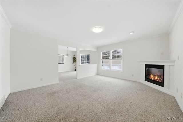 74 Moon Walk, Tonawanda, NY 14150