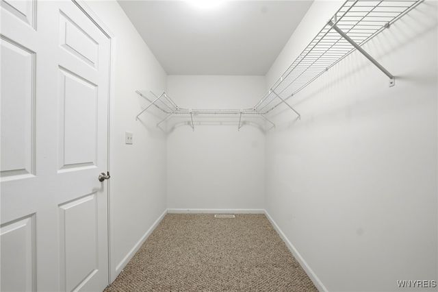 74 Moon Walk, Tonawanda, NY 14150