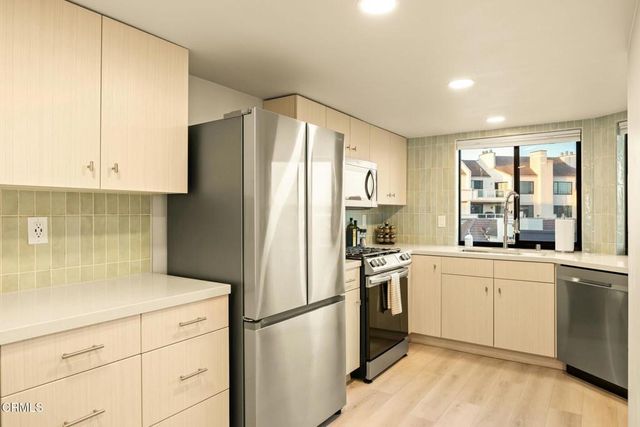 570 Terrace View Place, Port Hueneme, CA 93041